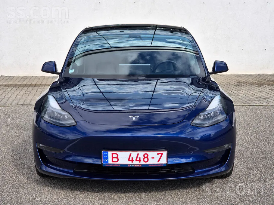 Tesla Model 3 2021 photo 3
