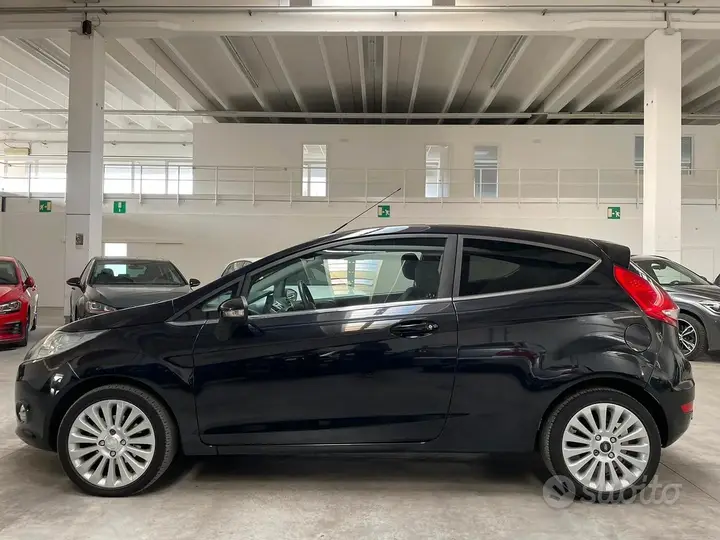 Ford Fiesta 2010 photo 4