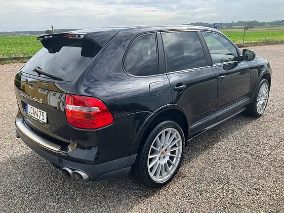 Porsche Cayenne Turbo S 2009 photo 4