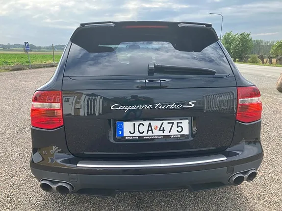 Porsche Cayenne Turbo S 2009 photo 5
