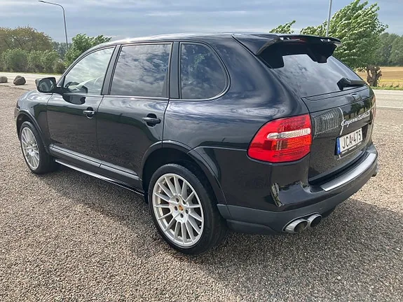 Porsche Cayenne Turbo S 2009 photo 3