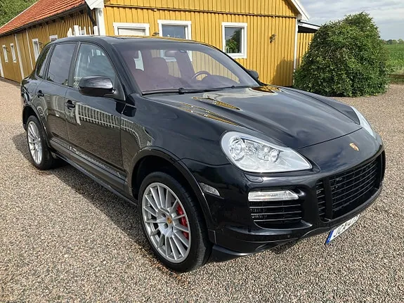Porsche Cayenne Turbo S 2009 photo 2