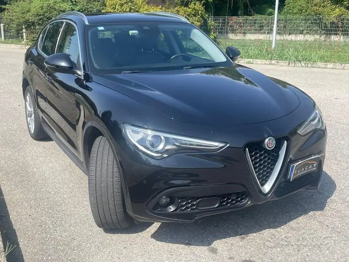 Alfa Romeo Stelvio 2017 photo 3