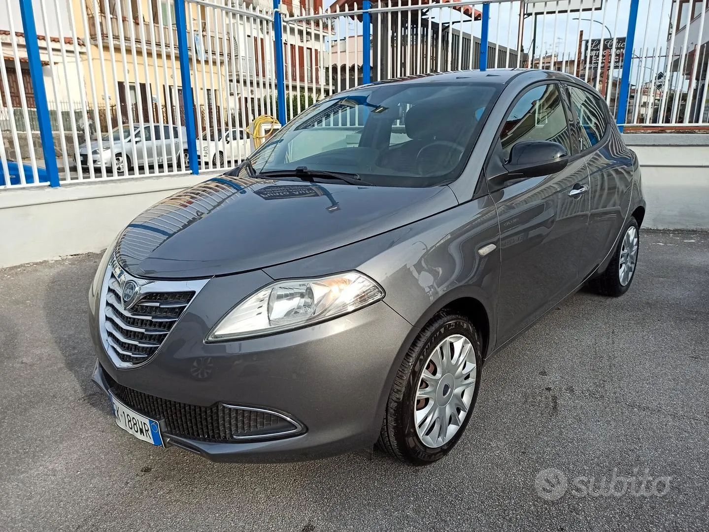 Lancia Ypsilon