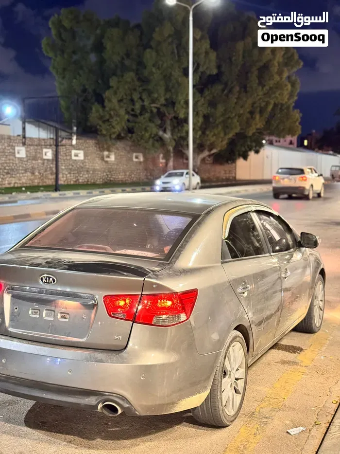Kia Forte 2010 photo 3