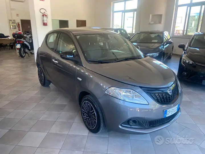 Lancia Ypsilon 2023 photo 3