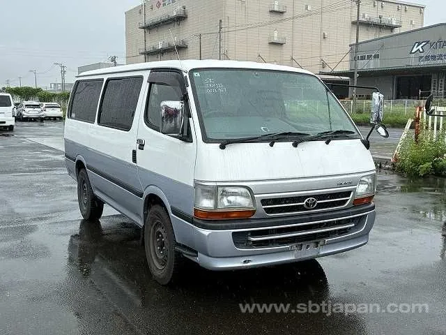 Toyota Regius Ace