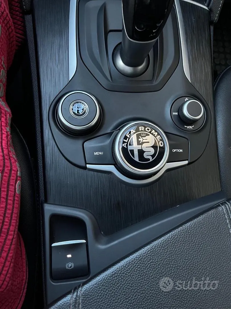 Alfa Romeo Stelvio 2019 photo 4
