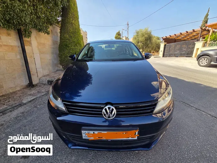 Volkswagen Jetta 2013 photo 2