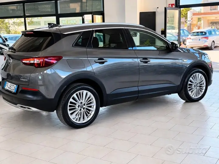 Opel Grandland X 2019 photo 2