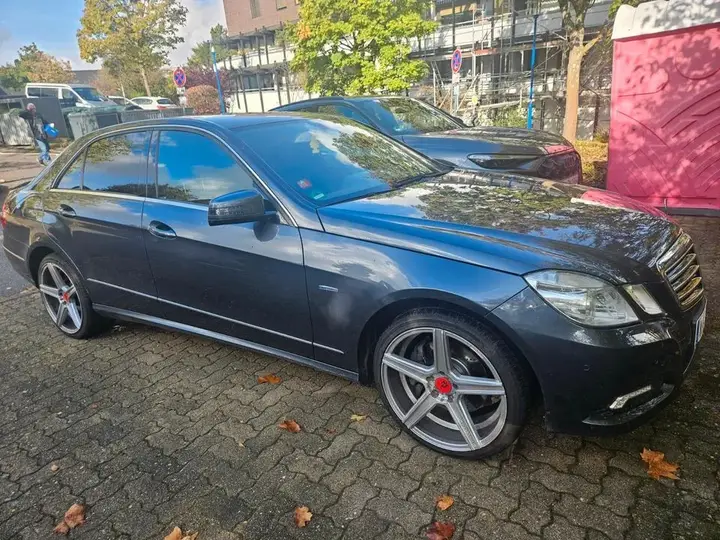 Mercedes-Benz E 250