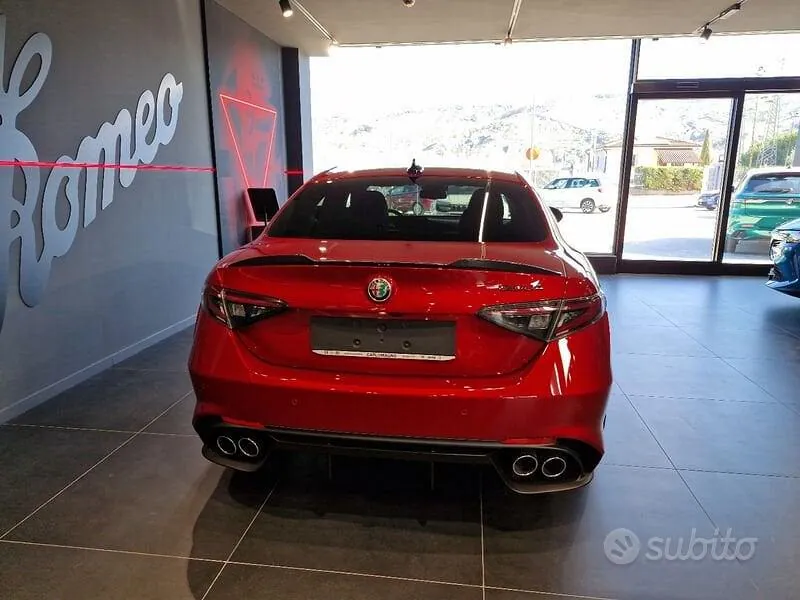 Alfa Romeo Giulia Quadrifoglio 2025 photo 5