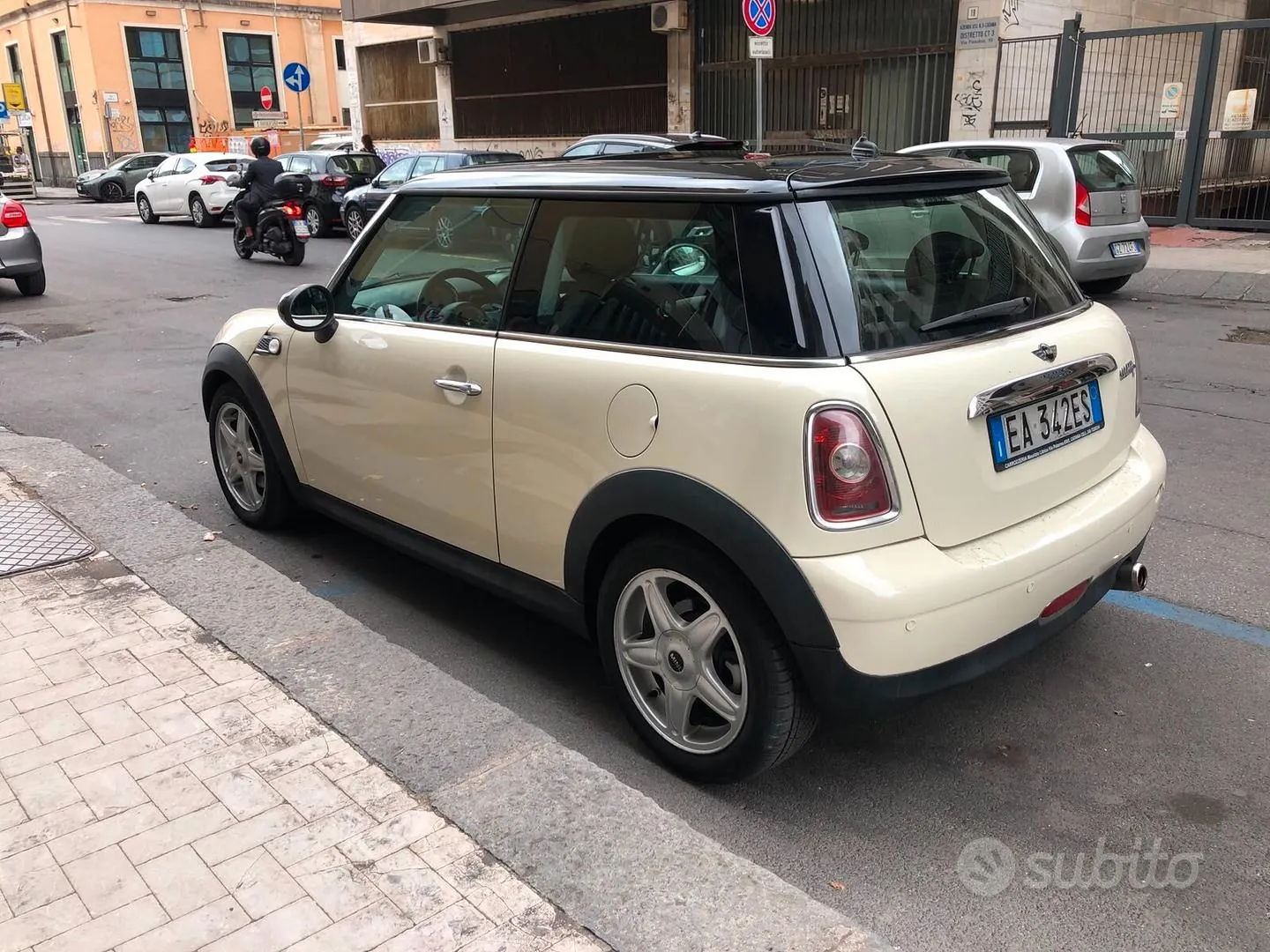 Mini Cooper 2010 photo 3