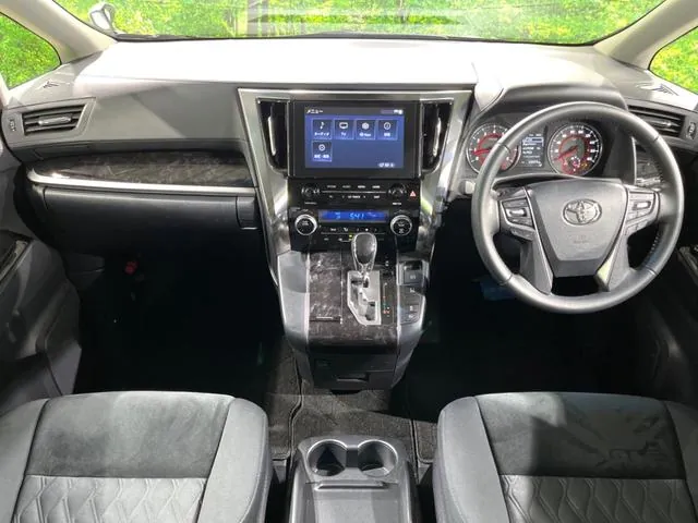 Toyota Alfa Romeo 2021 photo 2