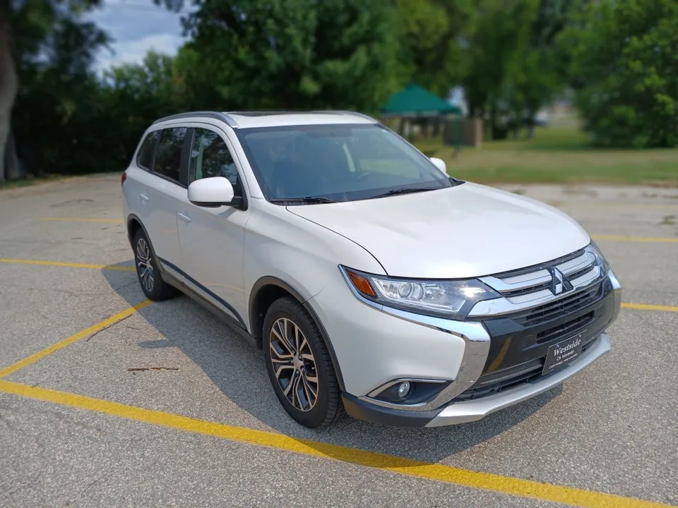 Mitsubishi Outlander 2018 photo 3