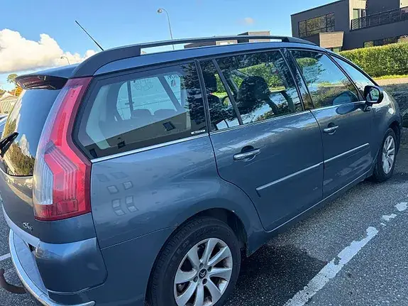 Citroen C4 Picasso 2011 photo 5