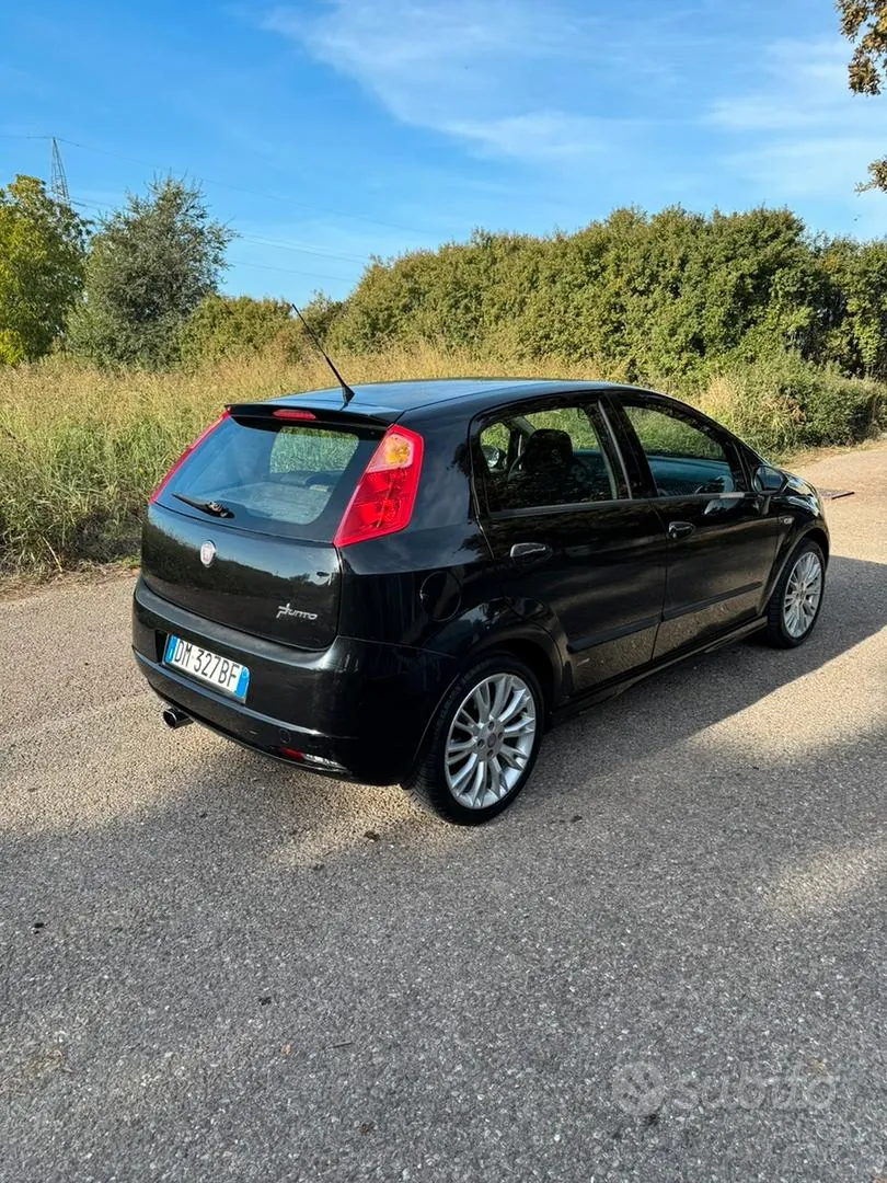 Fiat Grande Punto 2008 photo 3