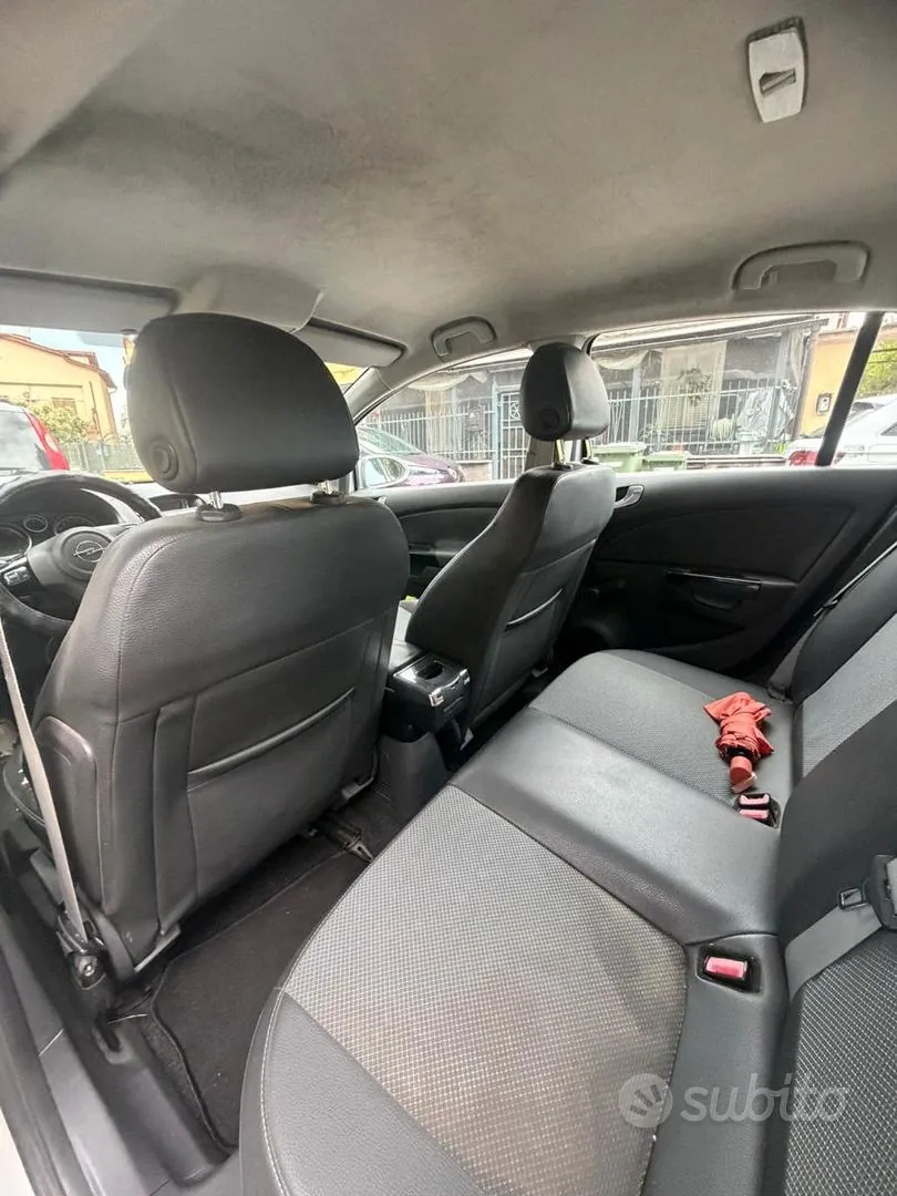Opel Corsa 2009 photo 2