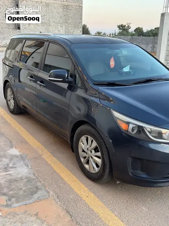 Kia Sedona 2016 photo 3