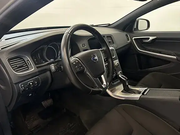 Volvo V60 2018 photo 4