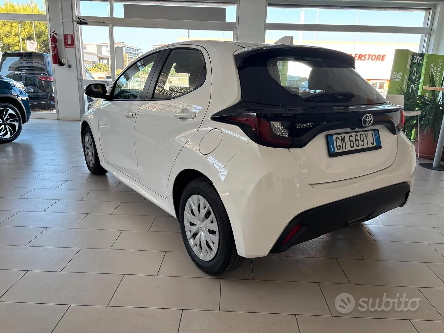 Toyota Yaris 2023 photo 5