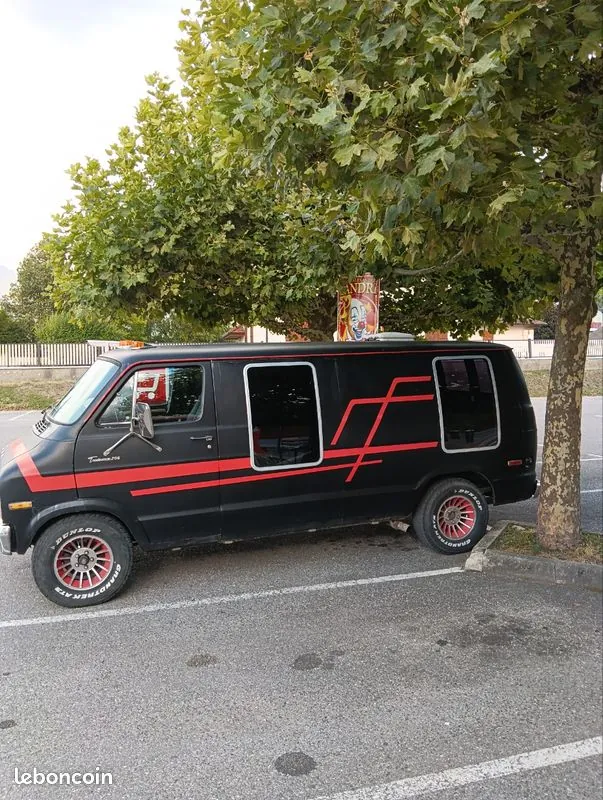 Dodge Van 1977 photo 3