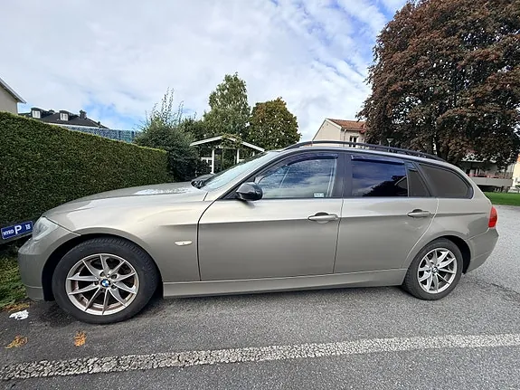 BMW 320I 2008 photo 2