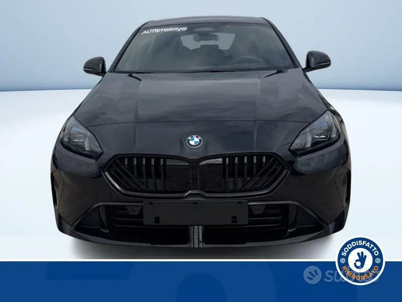 BMW 1 Series 2025 photo 3