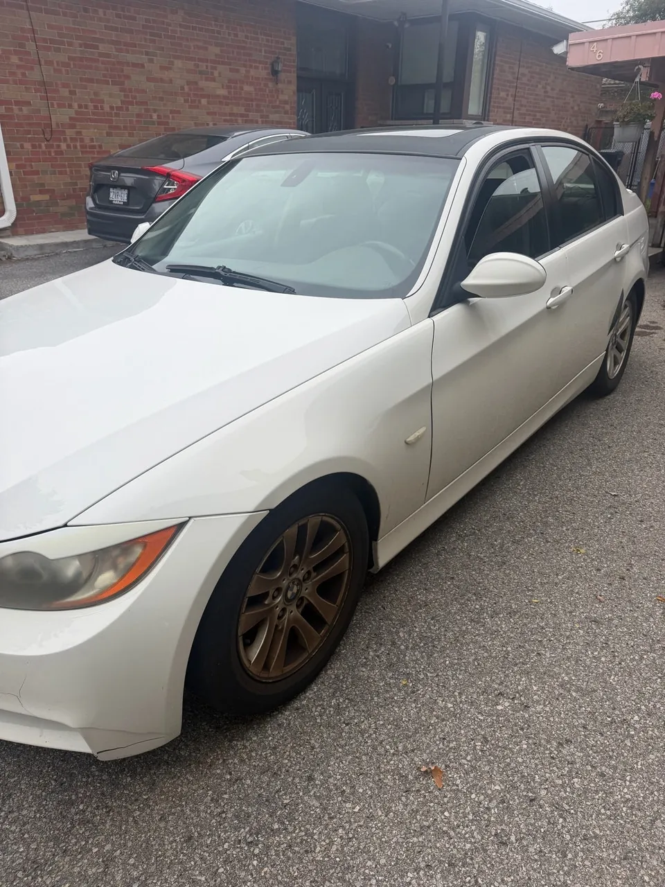 BMW 323I 2008 photo 2