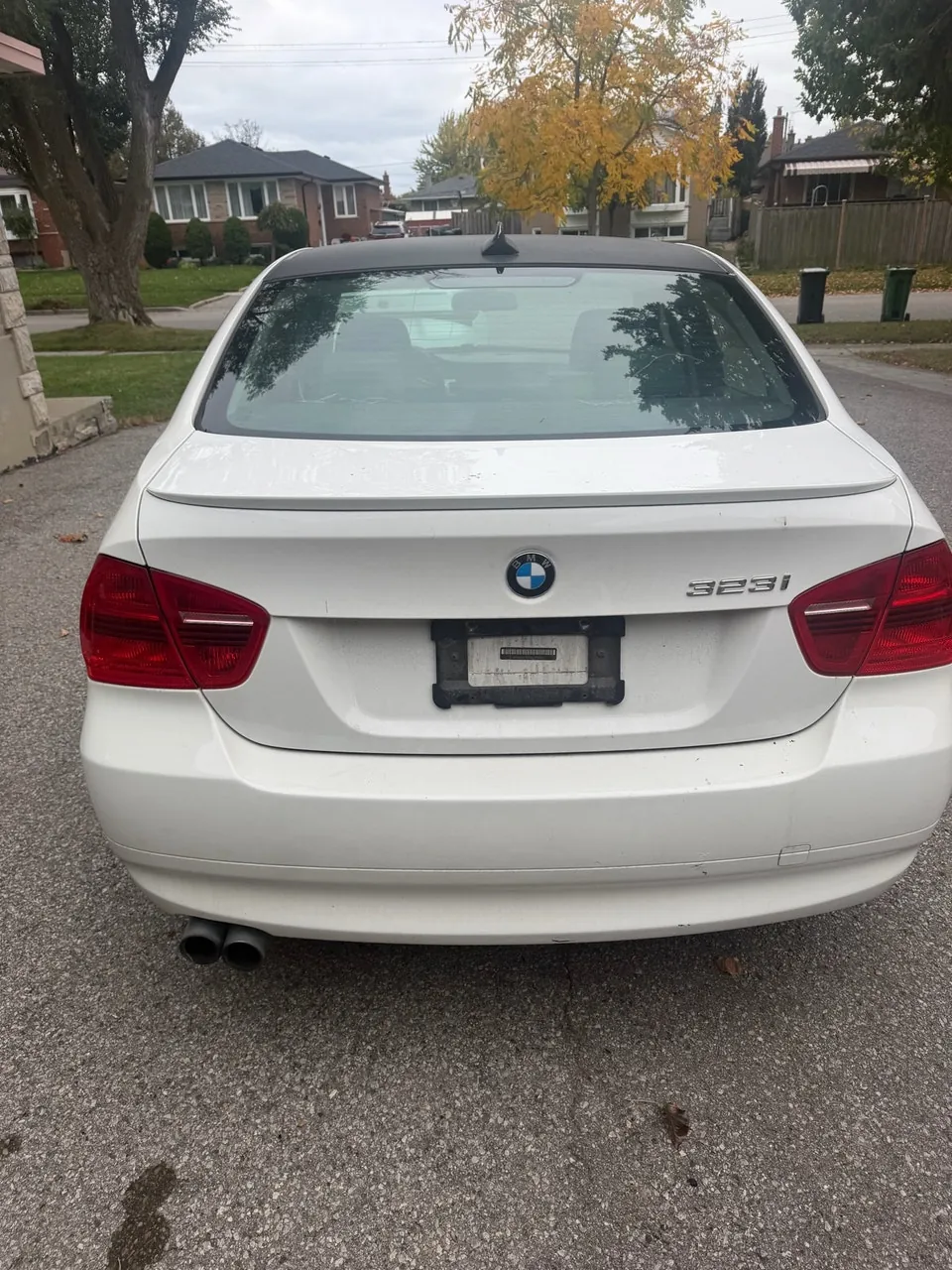 BMW 323I