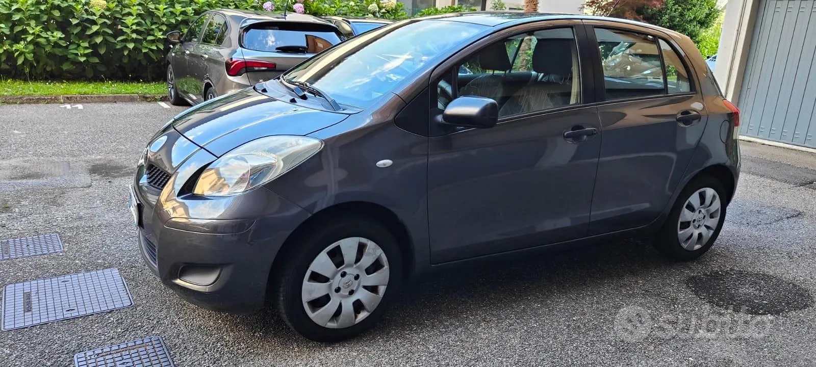 Toyota Yaris 2010 photo 4