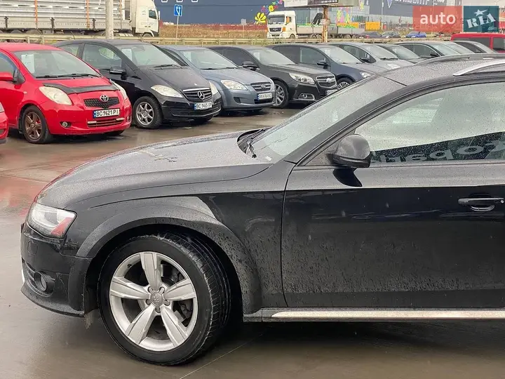 Audi A4 2015 photo 2