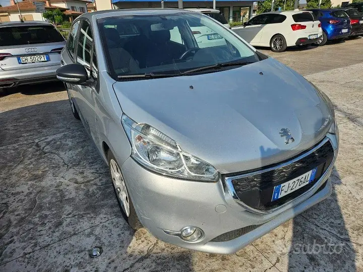Peugeot 208 2013 photo 5