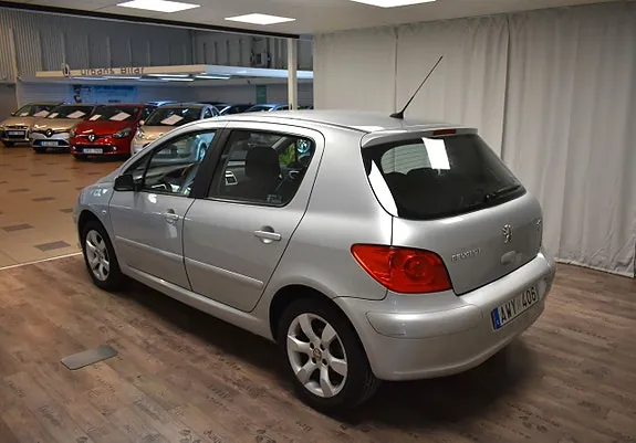 Peugeot 307 2008 photo 4