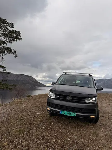 Volkswagen Transporter 2019 photo 2
