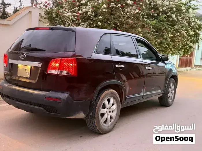 Kia Sorento 2012 photo 2