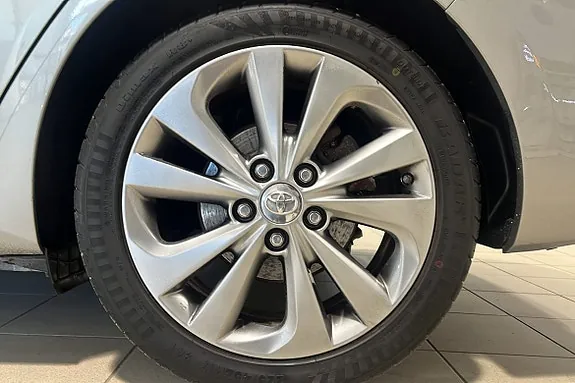 Toyota Auris 2016 photo 5