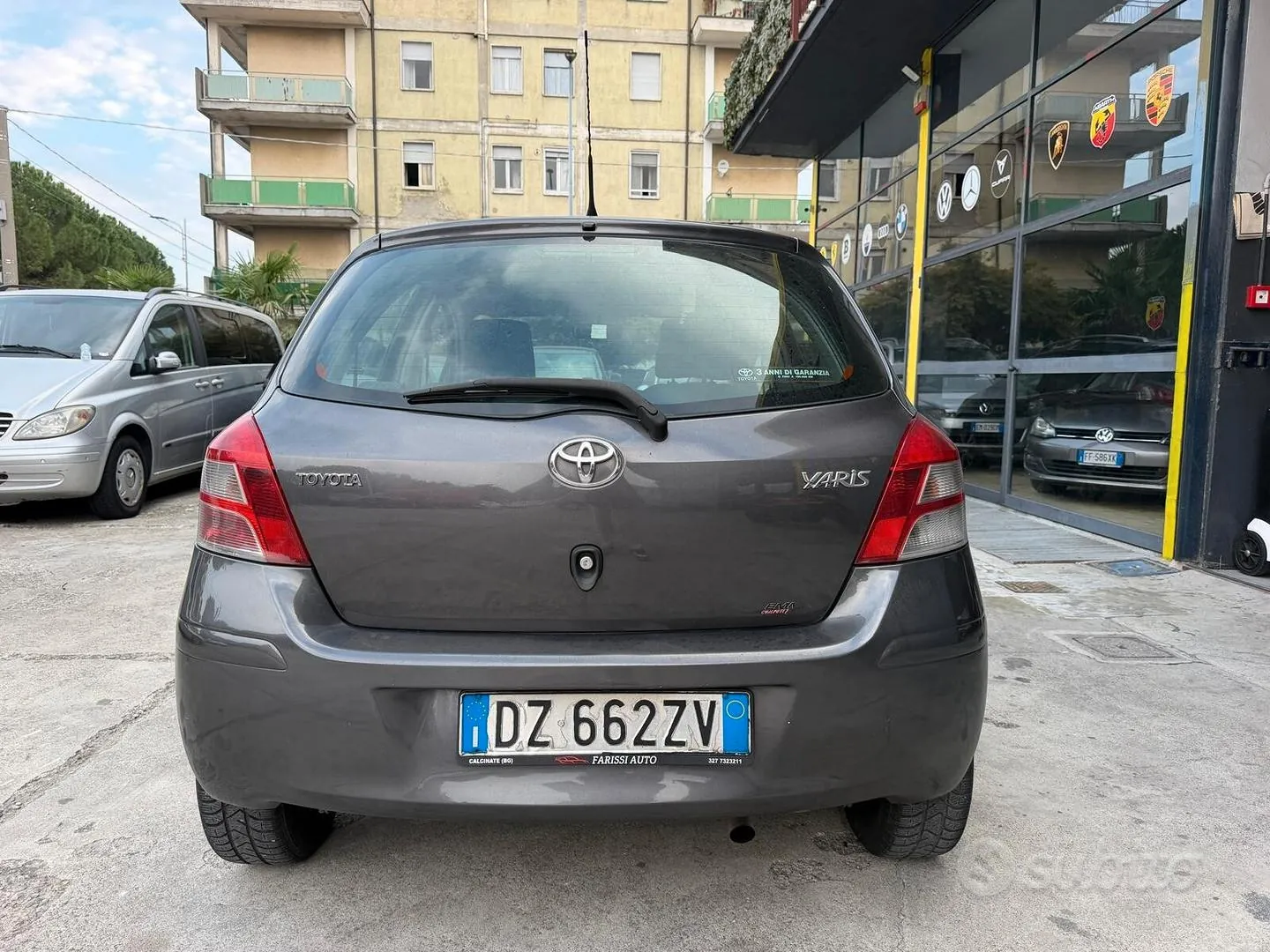 Toyota Yaris 2010 photo 5