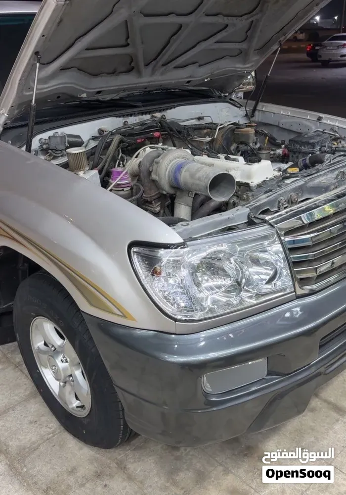 Toyota Land Cruiser 2000 photo 3