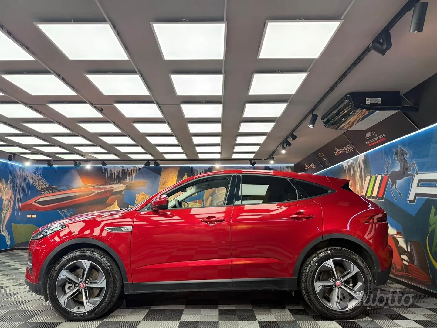 Jaguar E-Pace 2022 photo 4