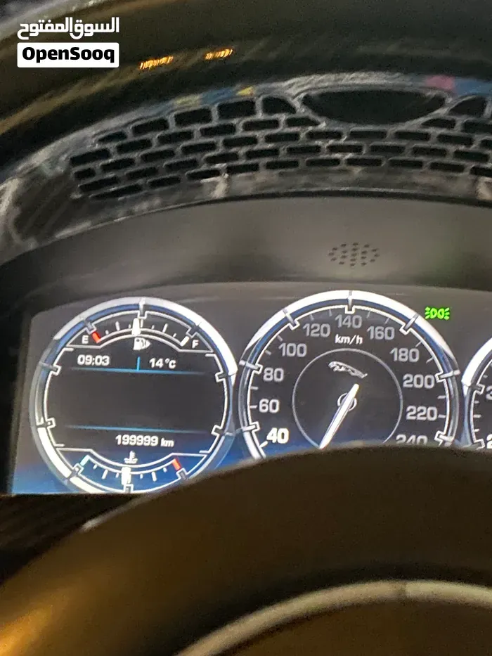 Jaguar Xj 2012 photo 2