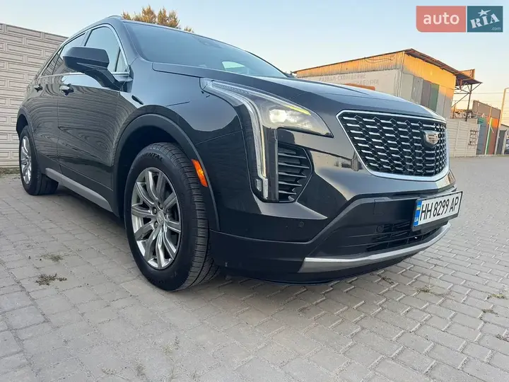 Cadillac Xt4 2019 photo 2