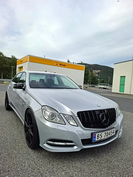 Mercedes-Benz E220 D 2011 photo 4