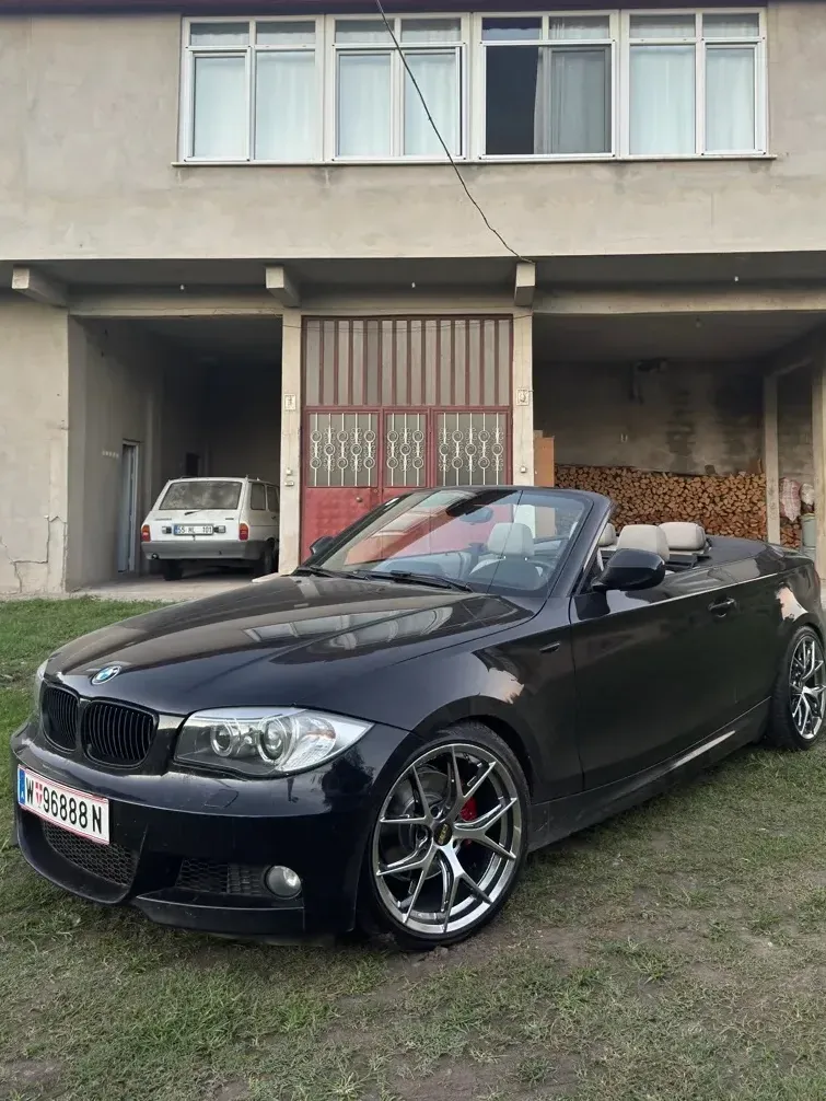 BMW 1 Series 2011 photo 2