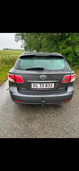 Toyota Avensis 2011 photo 3