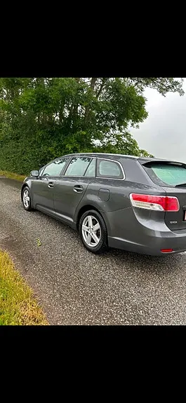 Toyota Avensis 2011 photo 4