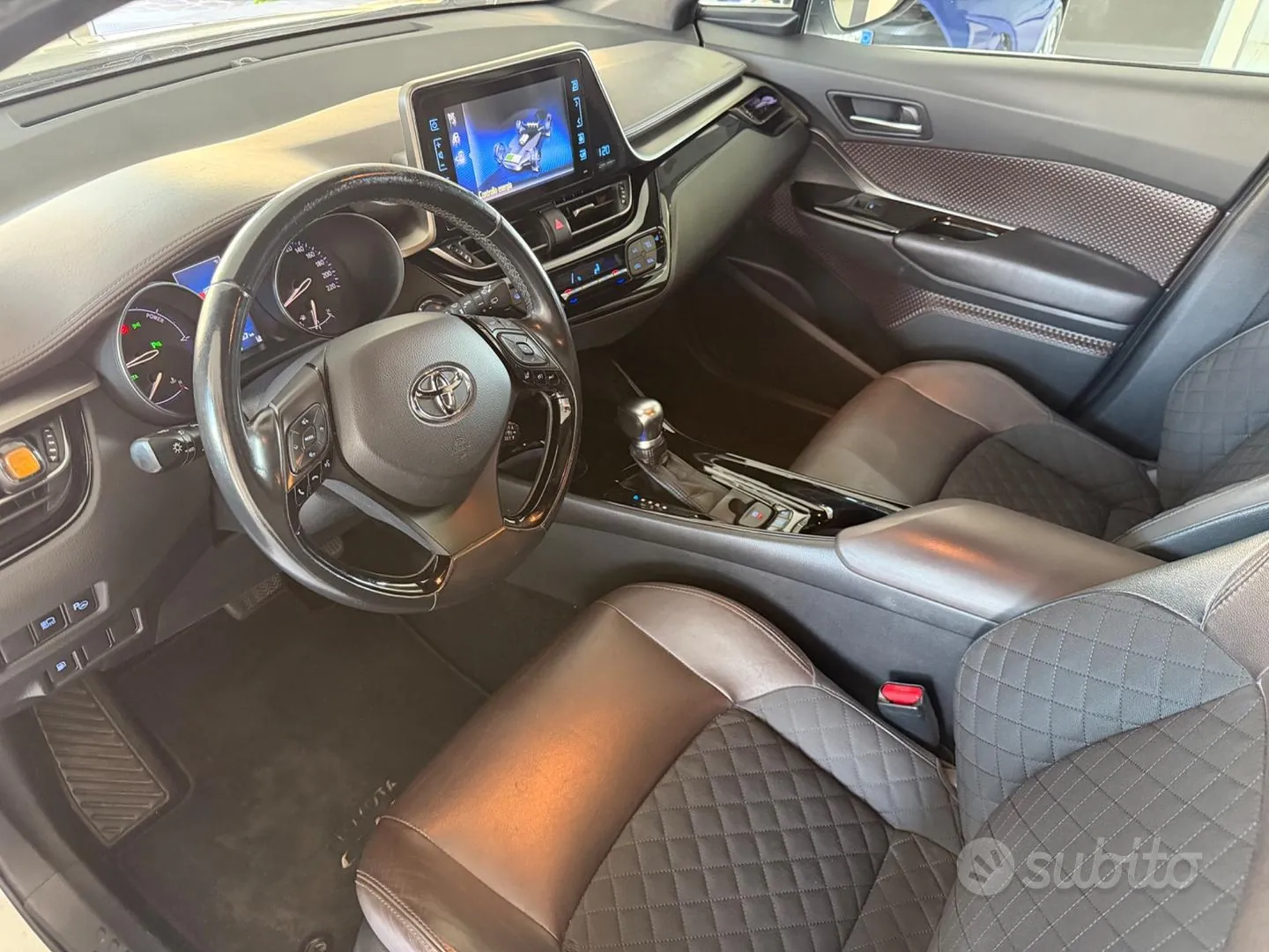 Toyota C-Hr 2018 photo 5