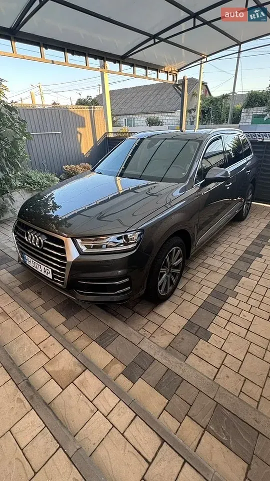 Audi Q7 2018 photo 3