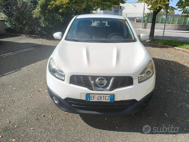 Nissan Qashqai 2011 photo 2