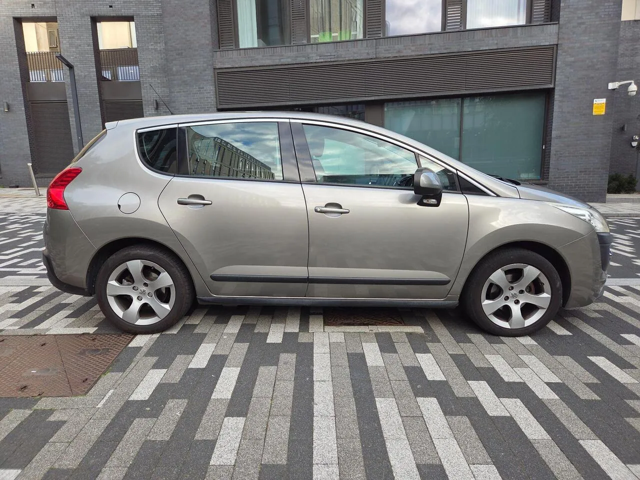 Peugeot 3008 2011 photo 4